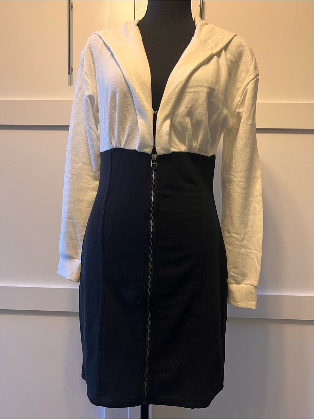VENUS Black and White Color Block Hooded Corset Zip Dress Size S